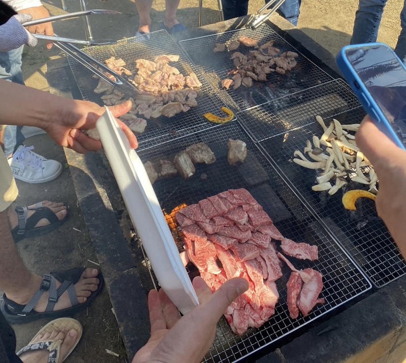 何年か前の旅行でのBBQの様子